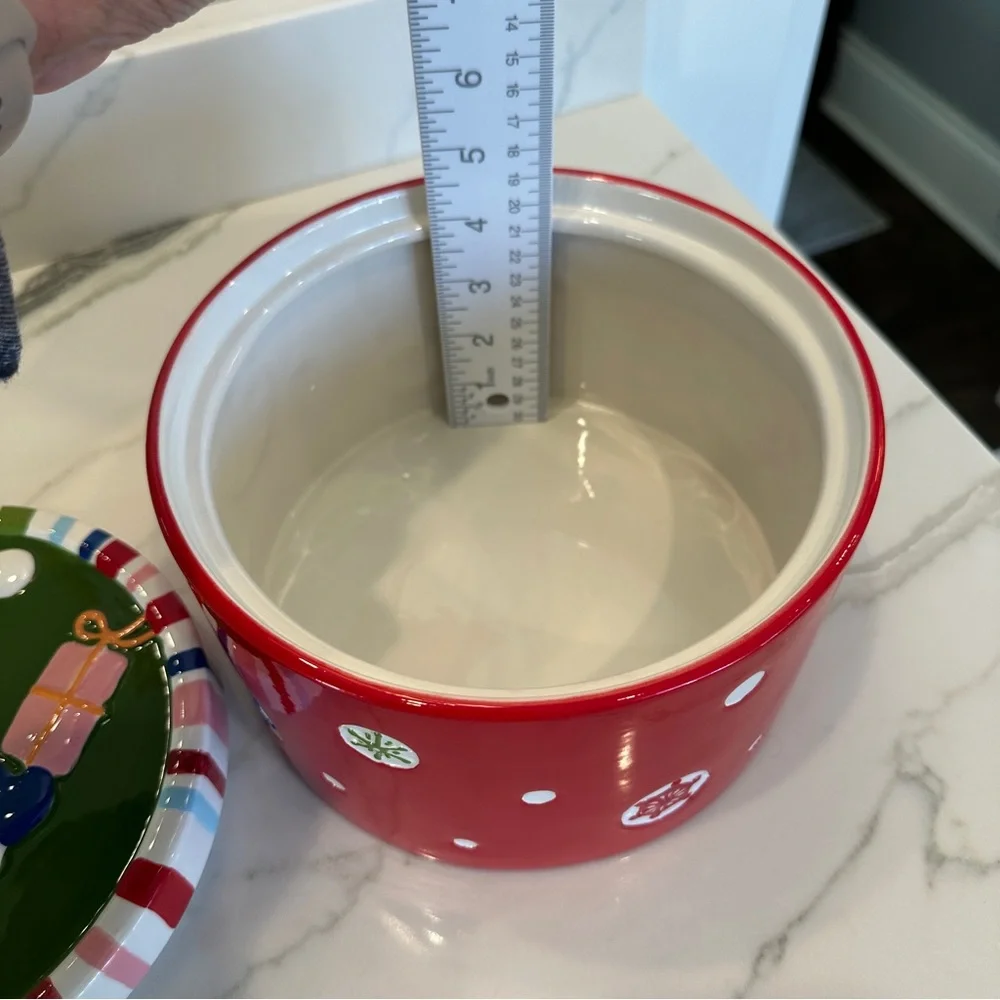 Target Home 2006 Ceramic Santa Claus Holiday Cookie Jar - Red and Green